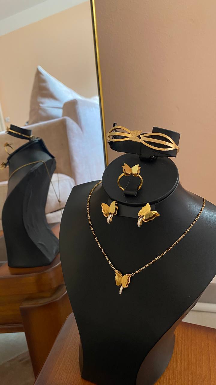 Butterfly set طقم الفراشة 🦋 4