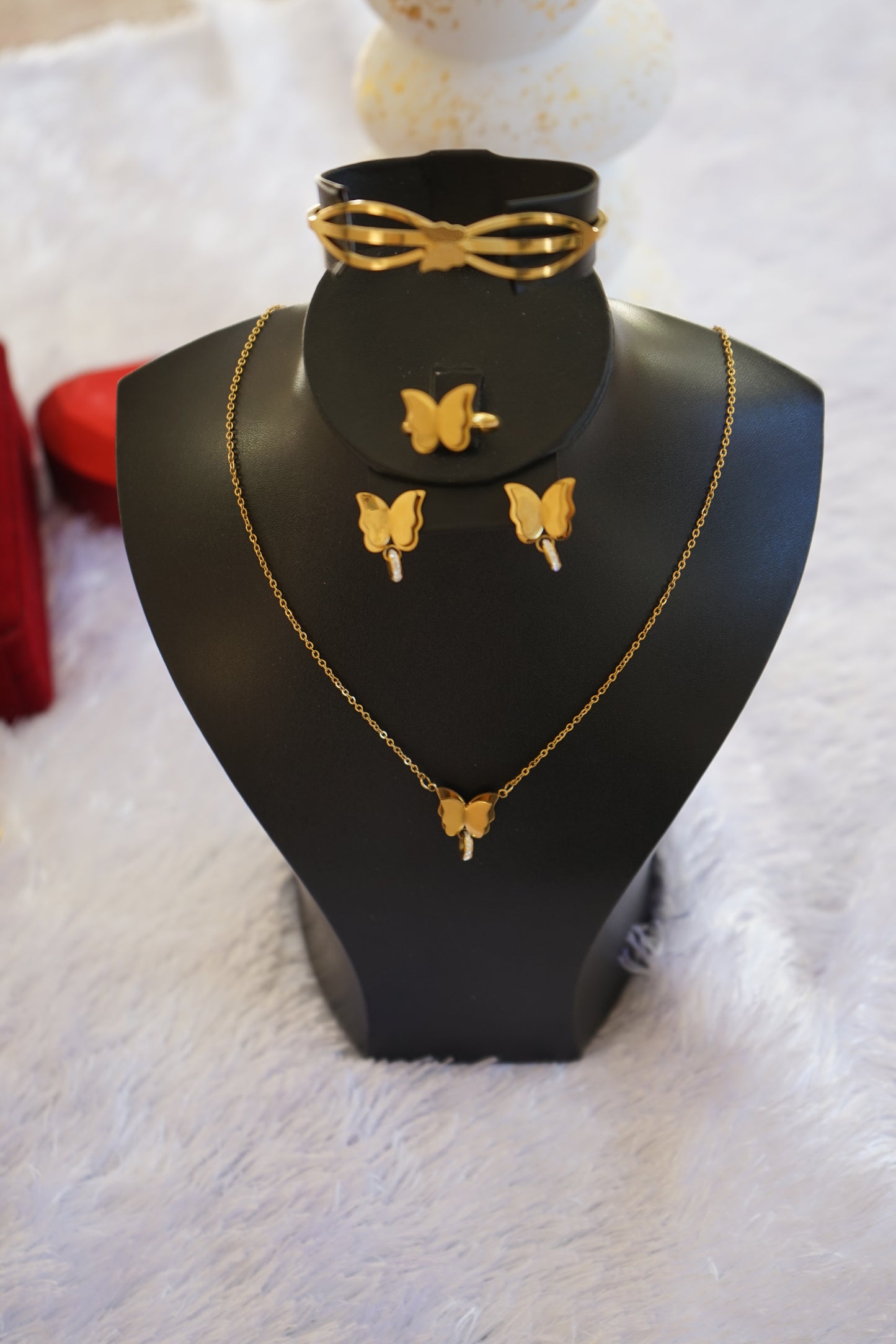 Butterfly set طقم الفراشة 🦋 4